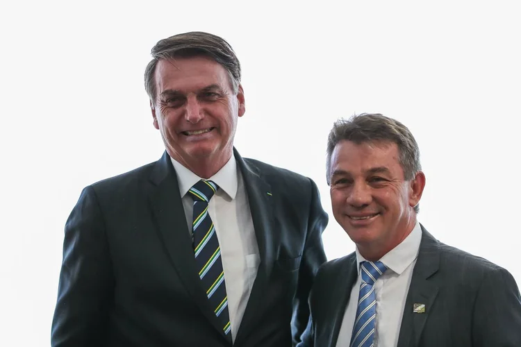 Antonio Denarium e Jair Bolsonaro: governador de Roraima deu um passo inesperado (Marcos Corrêa/PR/Agência Brasil)