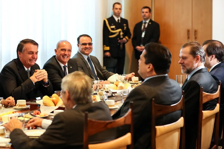 Reunião na Alvorada: ideia de Bolsonaro é tentar uma reaproximação com os chefes dos Poderes (Marcos Corrêa/PR/Flickr)