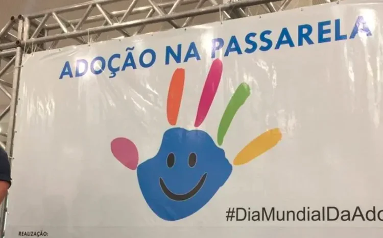 "Adoção na Passarela": ação contou com o apoio de diferentes organizações voltadas para o direito das crianças e dos adolescentes (OAB-MT/Divulgação)