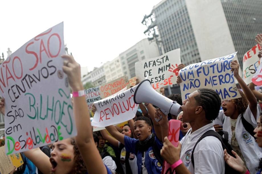 Se Bolsonaro quiser, 2019 será como os protestos de 2013