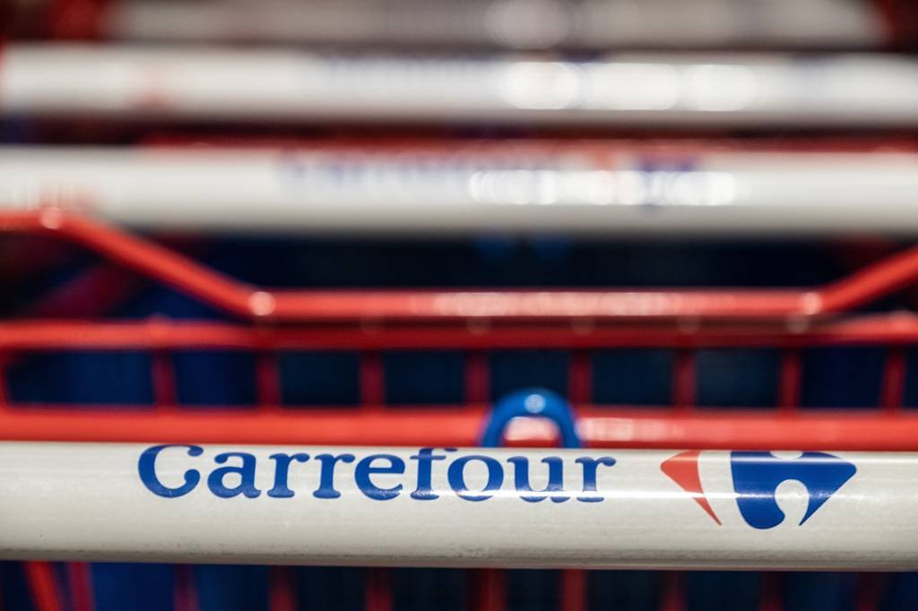 Magazine Luiza faz parceria com o Carrefour e mercado comemora