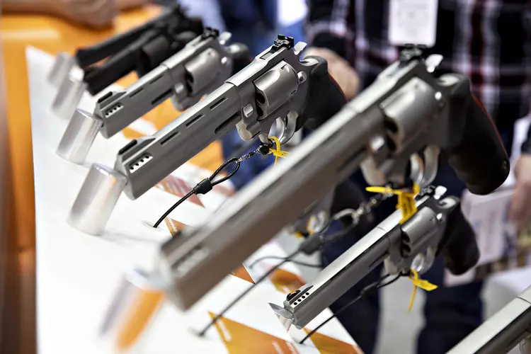 Armas: foram mais de dez mil registradas neste ano em relação ao mesmo período do ano passado (Daniel Acker/Bloomberg)