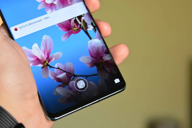 P30 Pro: smartphone da chinesa Huawei tem quatro câmeras traseiras (Lucas Agrela/Site Exame)