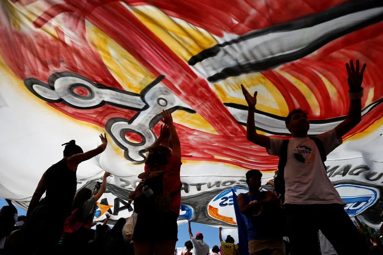 Protestos Educação: estudantes em ato contra corte de verbas (Adriano Machado/Reuters)