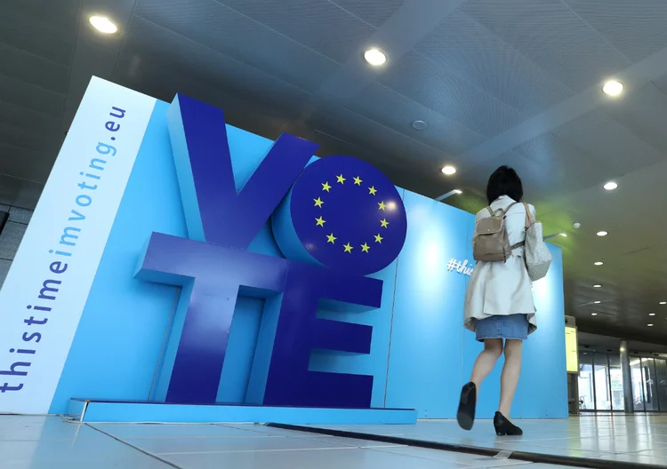 Eleição: votação para eleger 751 parlamentares da Europa começa nesta quinta-feira, 23, e vai até domingo, 26 (Yves Herman/Reuters)