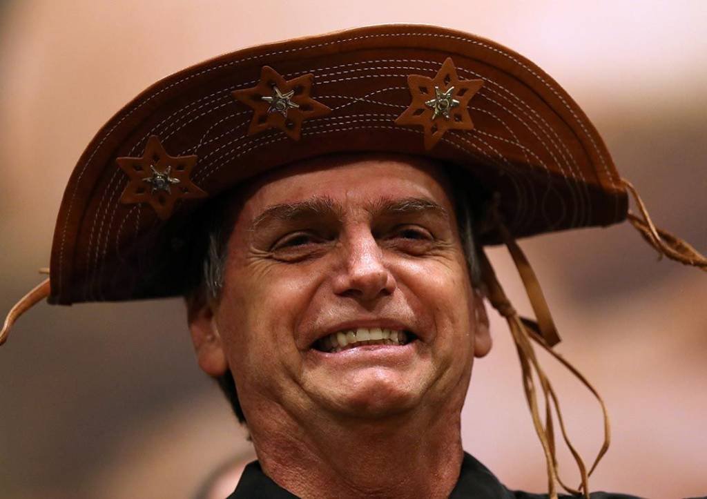 "Gostaram do evangélico no Supremo?", pergunta Bolsonaro a apoiadores