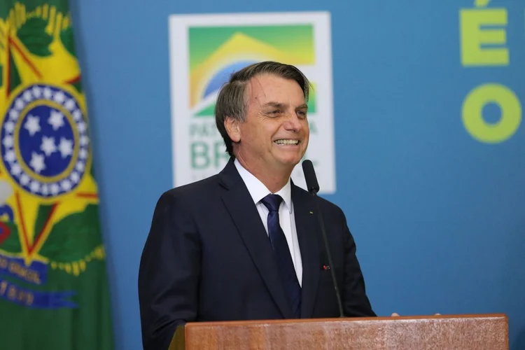 Jair Bolsonaro: presidente disse que a única forma de ter 100% de segurança é por meio de conversas pessoais e que não mudou seus hábitos em relação ao uso de celular (Fabio Rodrigues Pozzebom/Agência Brasil)