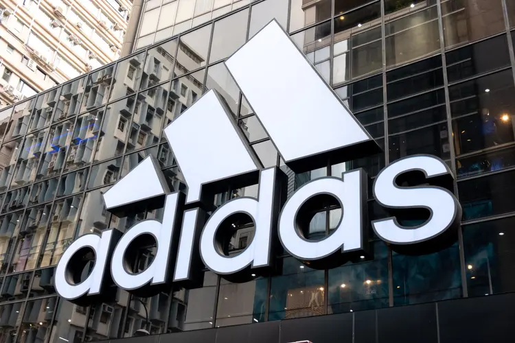 Adidas busca um novo posicionamento para a marca, acompanhando uma tendência no mundo da moda de adotar uma postura mais sustentável (Foto/Getty Images)