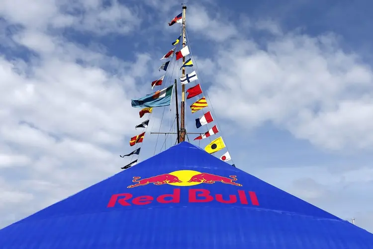 Red Bull: empresa procura por profissionais fluentes em inglês (Peter Fitzpatrick / Contributor/Getty Images)