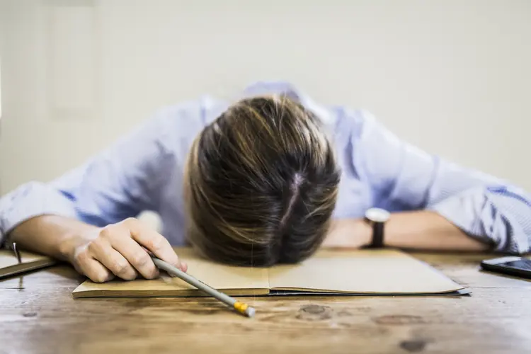 Burnout: síndrome já afeta um em cada cinco brasileiros (Westend61/Getty Images)