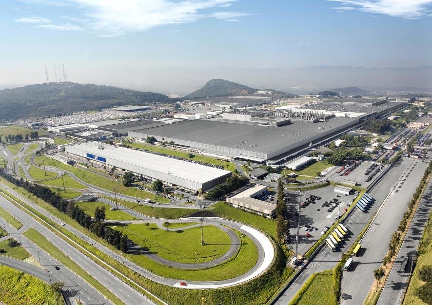 Fusão Fiat e Renault pode criar gigante com quase 30% do mercado no Brasil