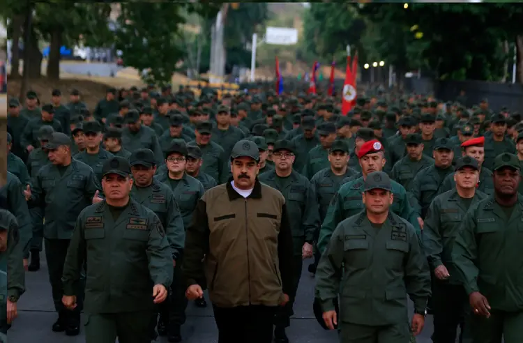 NICOLÁS MADURO: presidente ao lado dos militares (Reuters/Reuters)