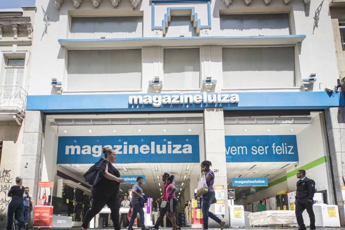 Magazine Luiza vai vender produtos dentro de duas lojas do Carrefour