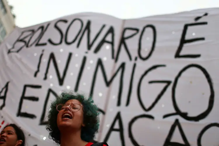 Protestos: até às 15h, ao menos 64 cidades de 19 estados e do DF tiveram manifestações (Pilar Olivares/Reuters)