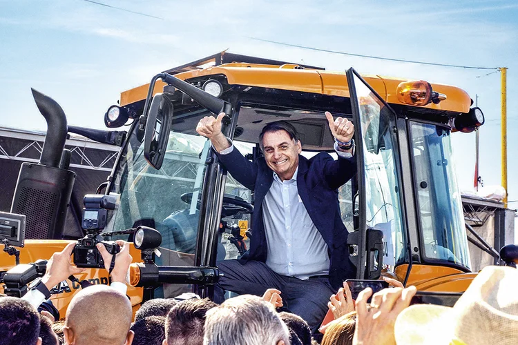 Jair Bolsonaro na feira Agrishow, em Ribeirão Preto: o foco da política ambiental do governo se restringe às cidades | Fernando Calzzani/Photopress/Estadão Conteúdo