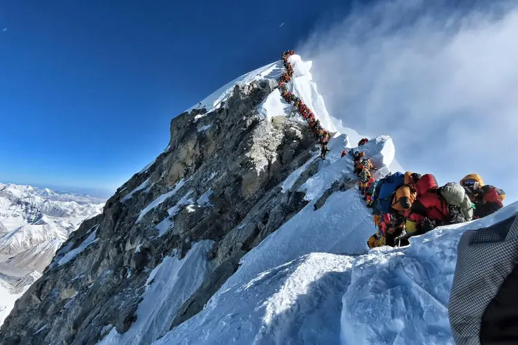 O número de pessoas que chegaram ao topo do Everest em 2019 pode superar o recorde do ano passado (AFP/AFP)