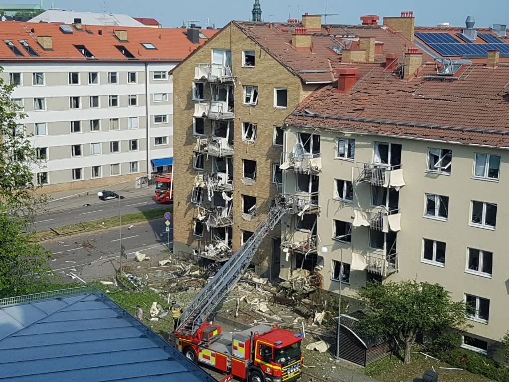 Explosão em prédio residencial deixa ao menos 25 feridos na Suécia