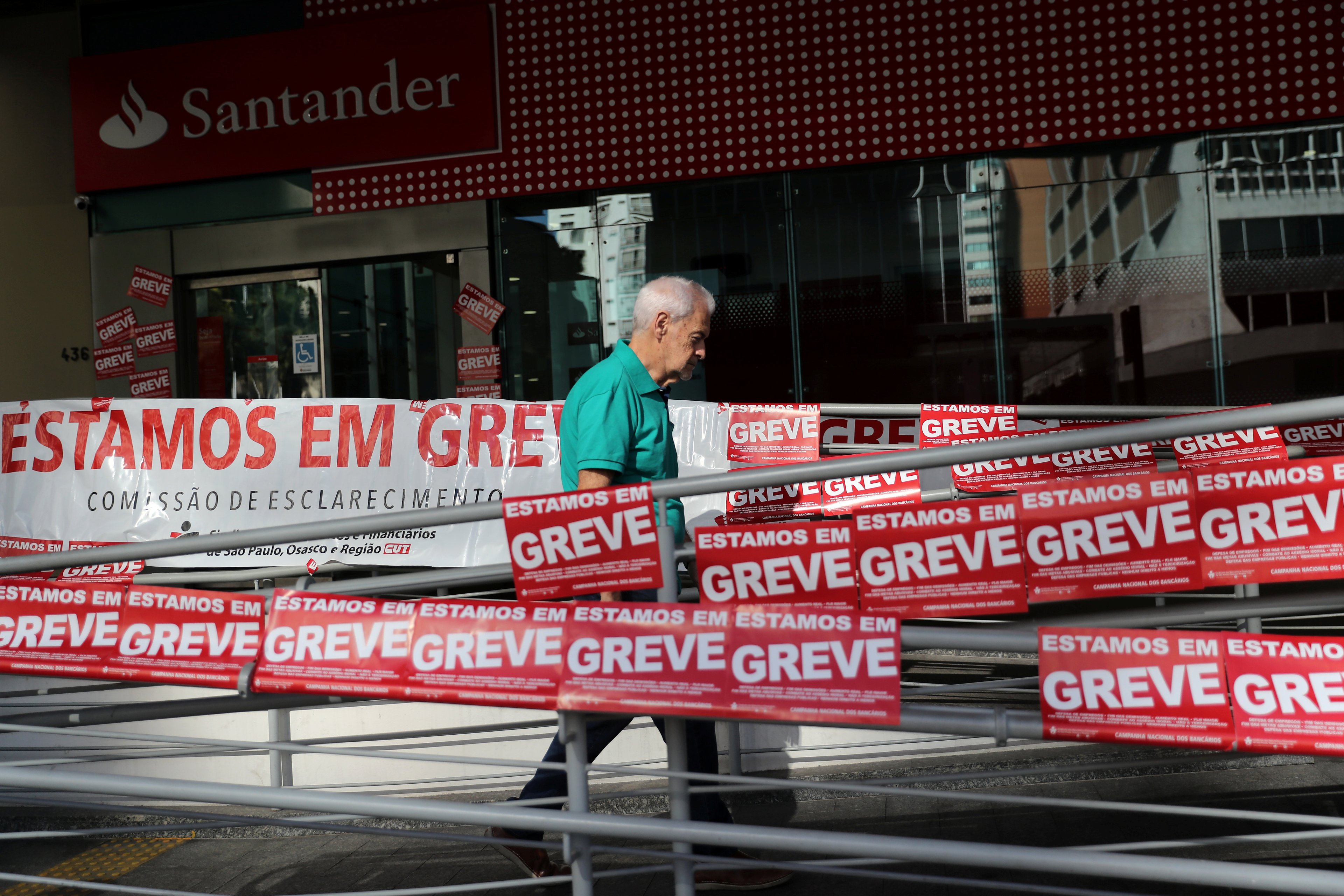 Apoiadores da greve geral passam a dominar disputa e lideram no Twitter