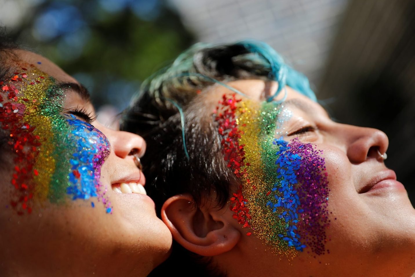 Marketing de influência: representação LGBTQ+ lidera, mas inclusão racial e etária enfrenta desafios