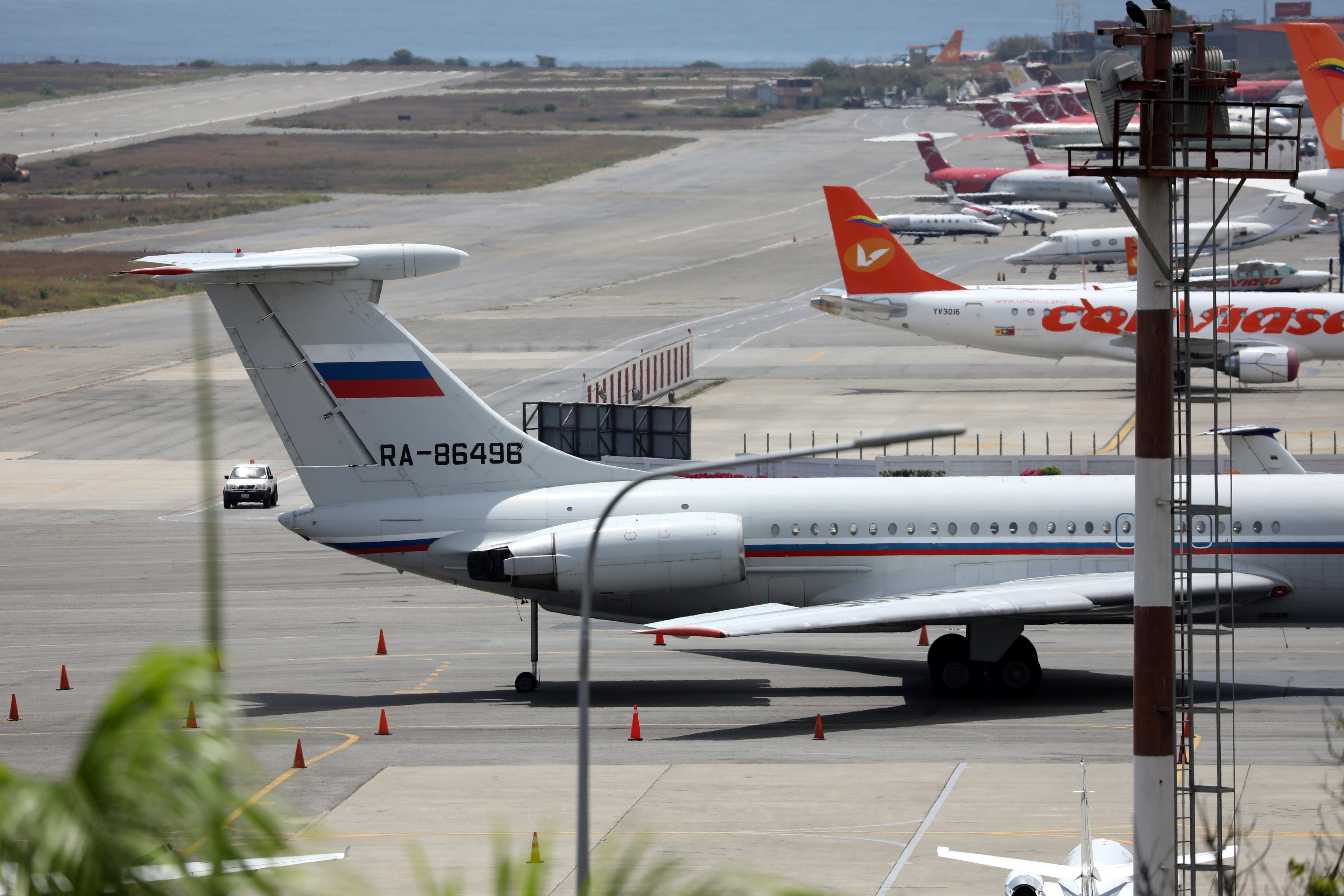 Avião militar da Rússia aterrissa na Venezuela, diz agência