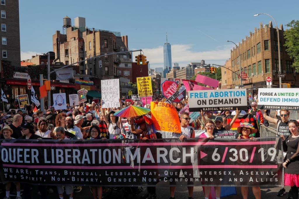 Em NY, Parada LGBT é "confiscada" por patrocínios corporativos e policiais