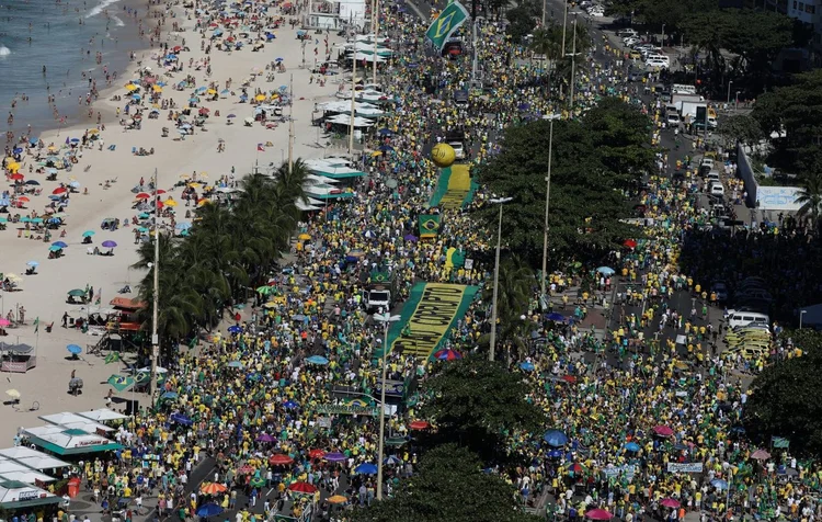 Protesto no Rio: representantes do MBL criticaram a "divisão que a direita quer fazer" (Pilar Olivares/Reuters)