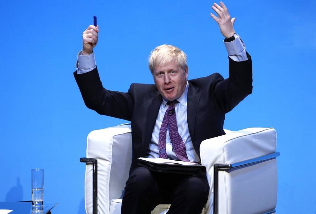 Boris Johnson, ex-secretário do Exterior e líder do Partido Conservador fala durante uma sabatina em Birmingham, no Reino Unido (Darren Staple/Bloomberg)