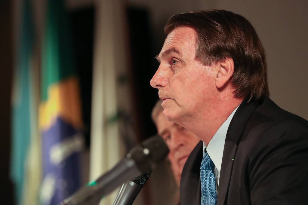 Acontece em qualquer instituição, diz Bolsonaro sobre sargento com drogas