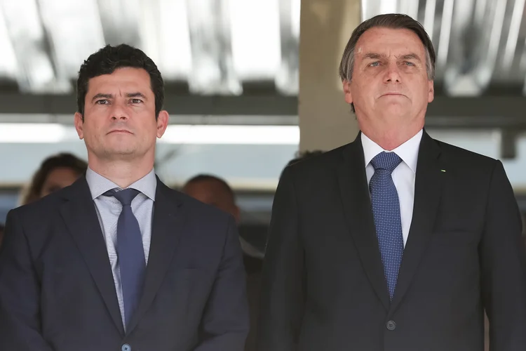 Moro e Bolsonaro: ministro da Justiça e presidente estiveram em evento da Marinha em Brasília na manhã desta terça-feira (Marcos Corrêa/PR/Flickr)