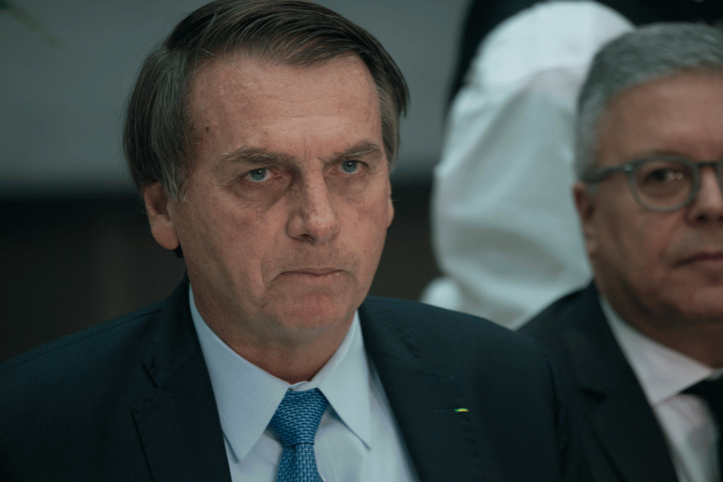 Mesmo após derrotas, Bolsonaro sinaliza que não revogará decreto de armas