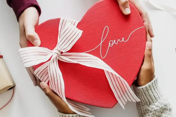 Dia dos Namorados: há negócios inovadores focados em casamento, chocolates, flores, joias, sexo e até mesmo relacionamento à distância. (Pixabay/Reprodução)