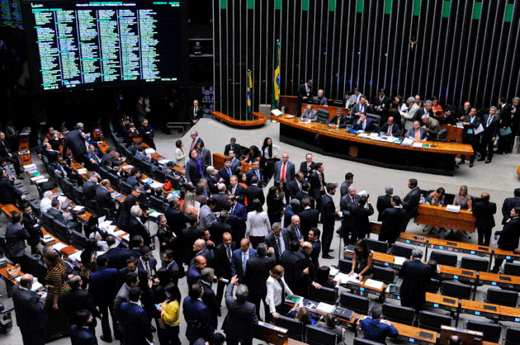 Câmara dos Deputados: Plenário segue nesta sexta-feira (12) votação dos destaques do texto-base da reforma da Previdência (Luis Macedo/Agência Câmara)