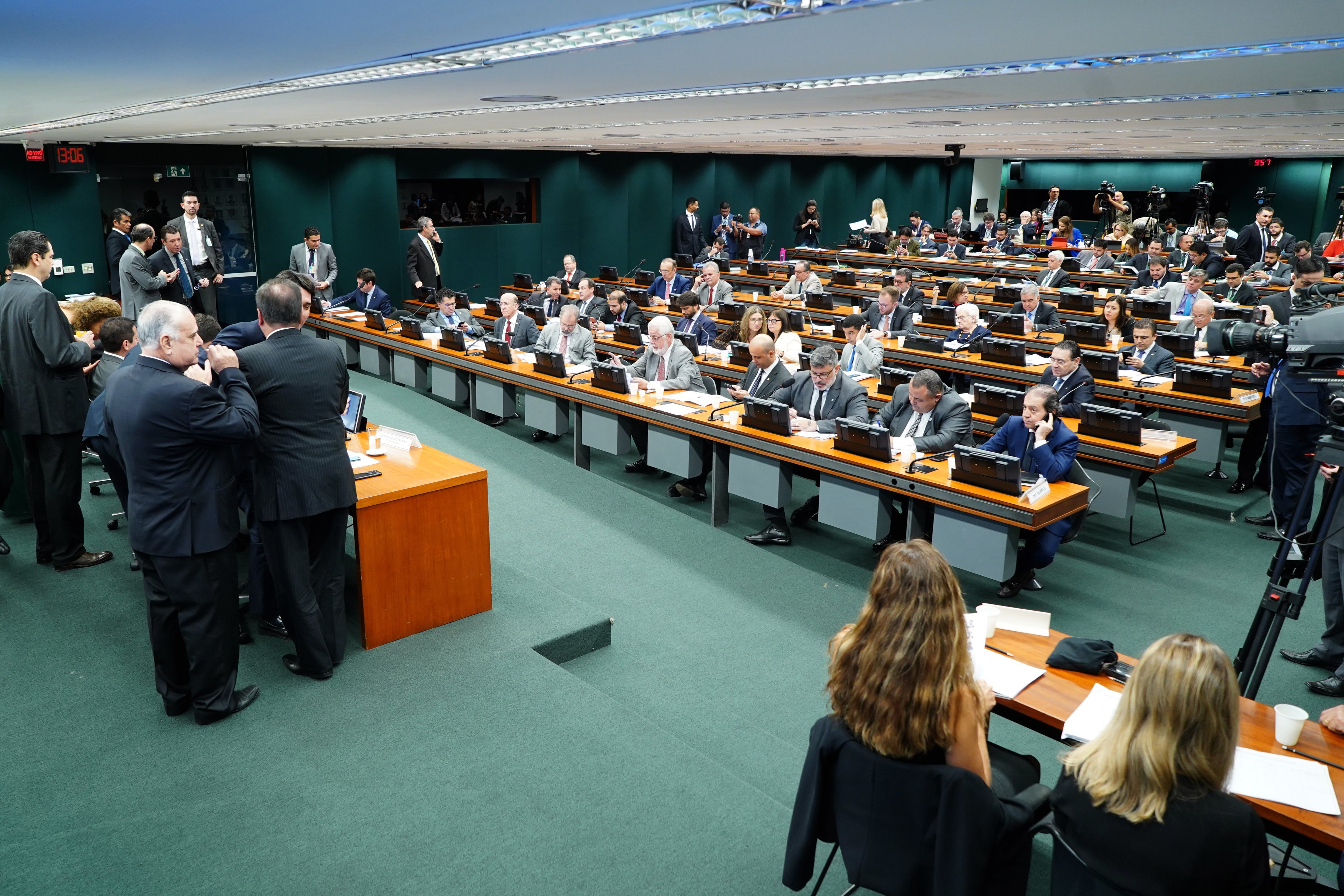 Freio na Previdência; Mercosul e UE perto de acordo e tudo para ler hoje