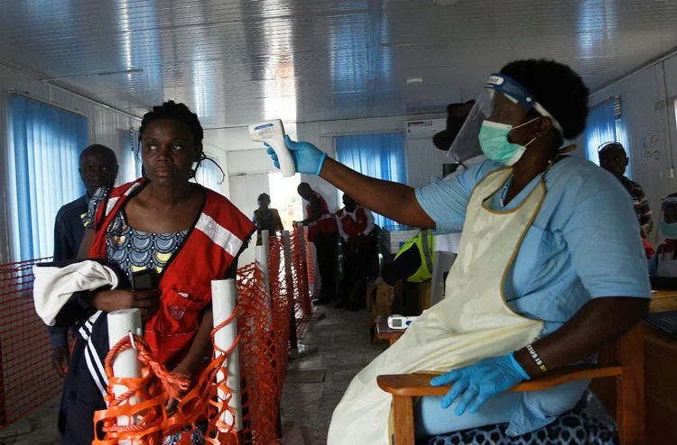 EBOLA: epidemia acontece na República Democrática do Congo desde agosto do ano passado e afeta áreas vizinhas a países como Uganda, Ruanda e Sudão do Sul / REUTERS/Newton Nabwaya