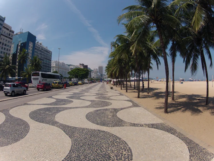 foto do Calçadão de Copacabana, no Rio de Janeiro (Allan Fraga/Wikimedia Commons)