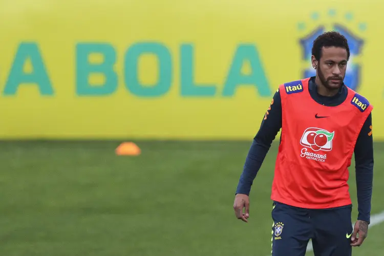 Neymar: a CBF tenta adiar o depoimento para que o jogador fique concentrado para um amistoso da seleção (Buda Mendes/Getty Images)