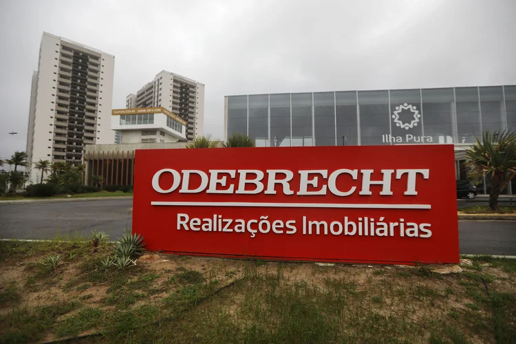 Odebrecht: segundo a empresa, troca de dívida por títulos de valores futuros é forma de manter a companhia funcionando, mantendo os empregos e gerando receitas (Mario Tama/Getty Images)