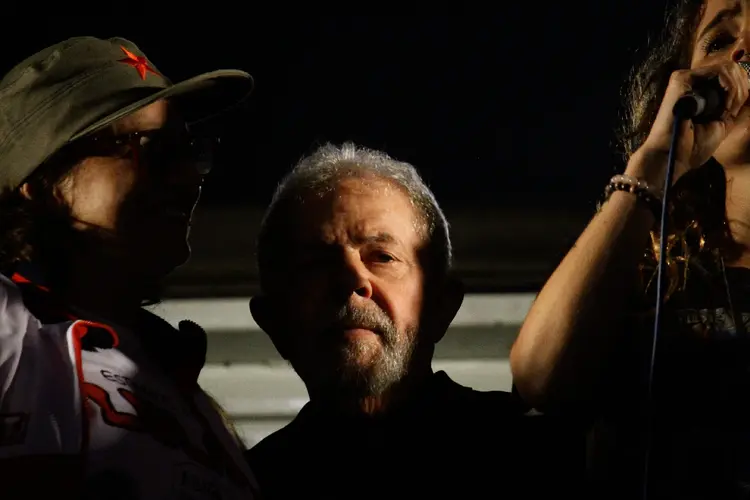 Lula: ex-presidente, preso e condenado no âmbito da Operação Lava Jato, quer migrar para o regime aberto (Fabio Vieira/Getty Images)