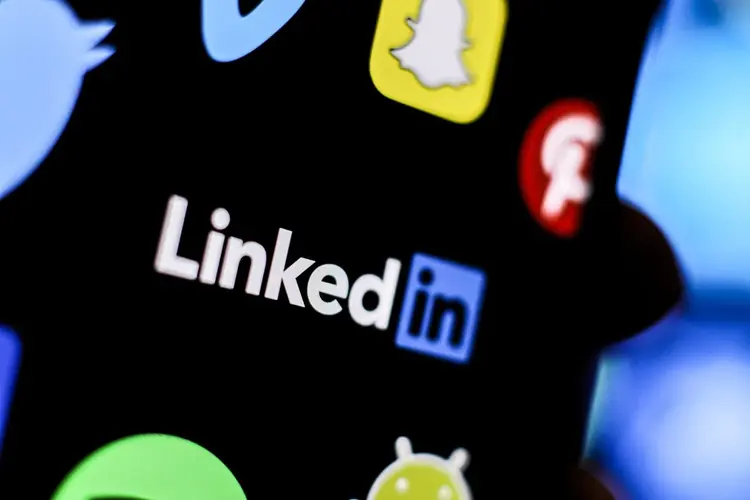 LinkedIn: a rede social disponibilizou cinco cursos gratuitos até o final de maio (Jaap Arriens/NurPhoto/Getty Images)