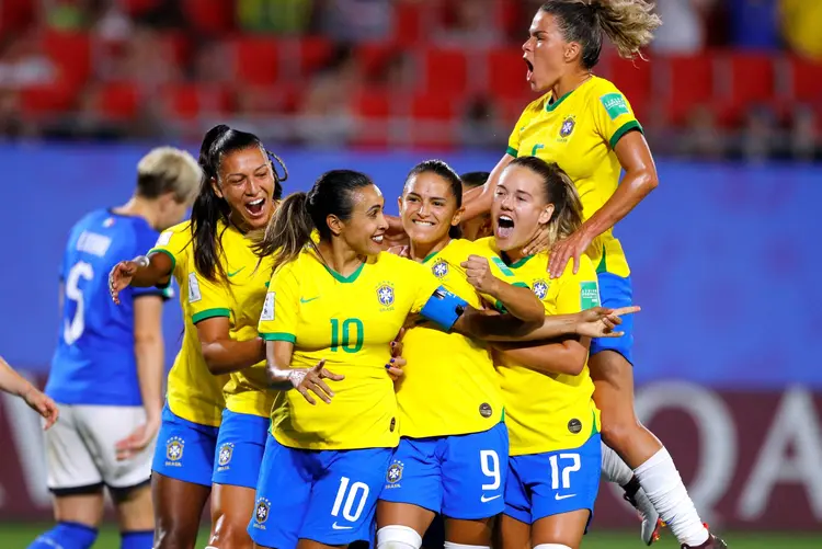 A campanha do Brasil para sediar a principal competição do futebol feminino é um dos pontos previstos na Estratégia Nacional para o Futebol Feminino (Phil Noble/Reuters)