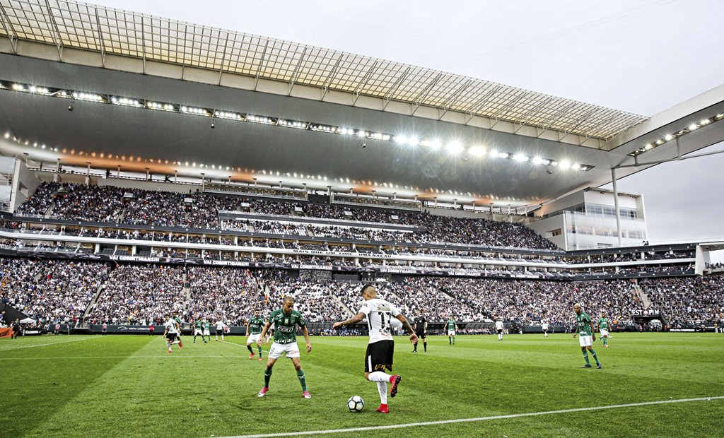 Valor de todo elenco do Corinthians não pagaria dívida com a Caixa