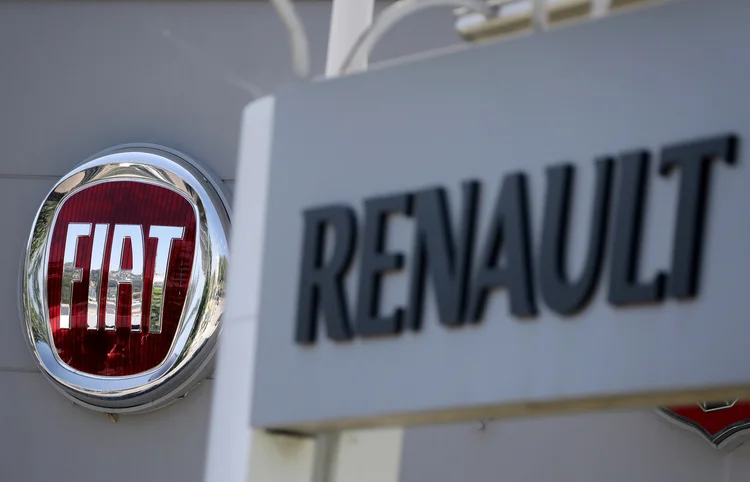 FIAT E RENAULT: nova montadora teria ações listadas nas Bolsas de Nova York, Milão e Paris (Eric Gaillard/File Photo/Reuters)