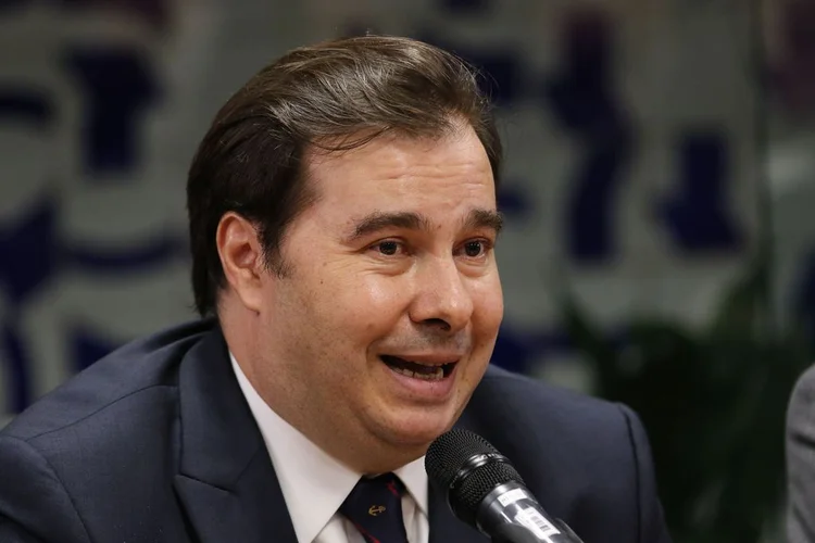 Rodrigo Maia: presidente da Câmara elogiou economia proposta no relatório (Fabio Rodrigues Pozzebom/Agência Brasil)