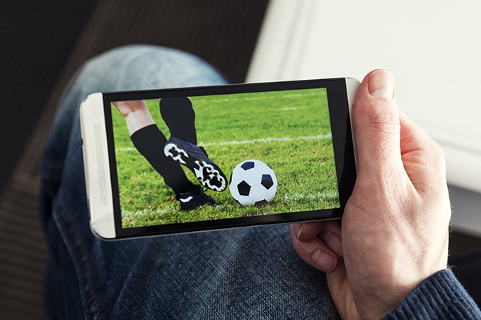 Futebol e internet: as mudanças no meio de transmissão (Reprodução/Getty Images)