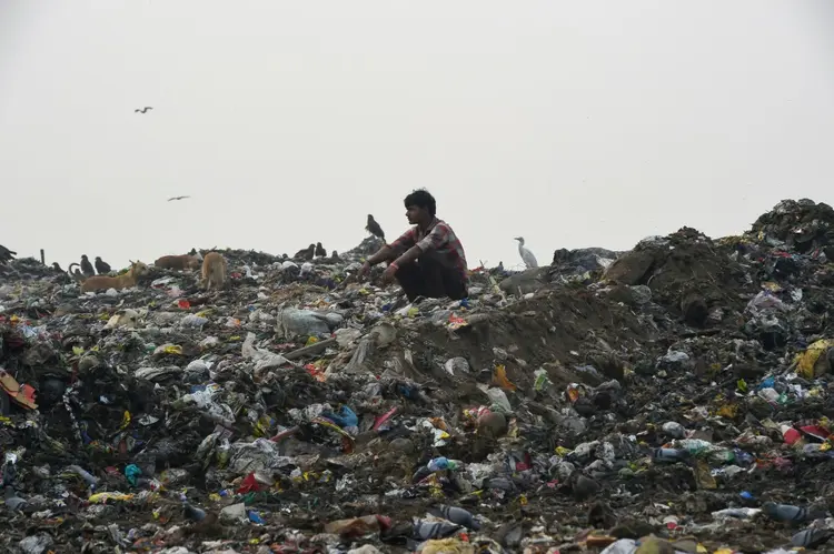 Índia: grande quantidade de lixo prejudica a saúde da população (AFP/AFP)