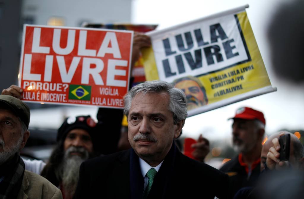 Fernández visita Lula e diz que vai rever pacto com UE se ganhar eleições