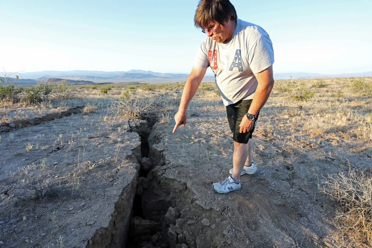 Califórnia: mais de 80 tremores secundários atingiram a região nas horas seguintes ao terremoto inicial (David McNew/Reuters)