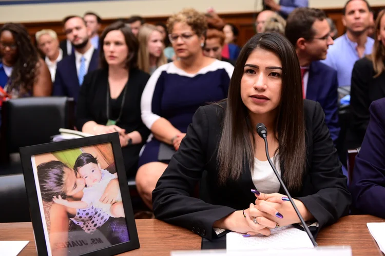 Imigração: Juárez relatou que ficou presa em uma cela com mais de 30 pessoas dormindo no chão (Erin Scott/Reuters)