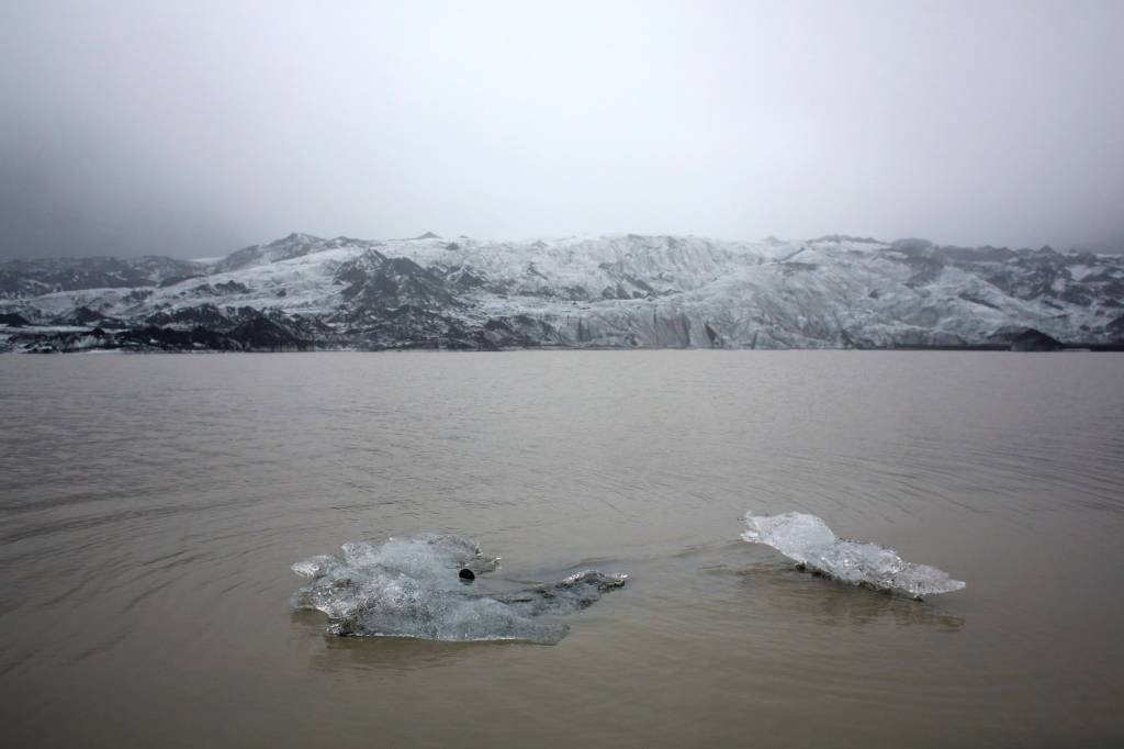 Islândia cria memorial para geleira que derreteu