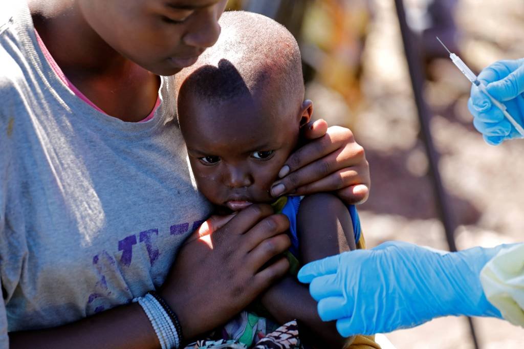 OMS declara ebola emergência de saúde mundial